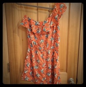 One shoulder ruffle dress